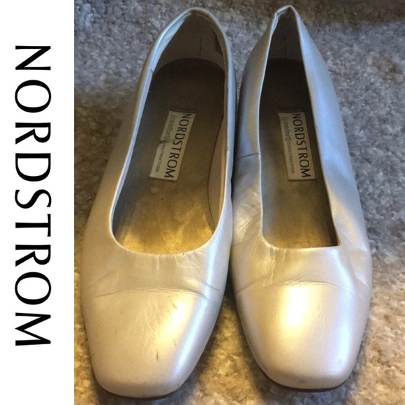 nordstrom wide shoes